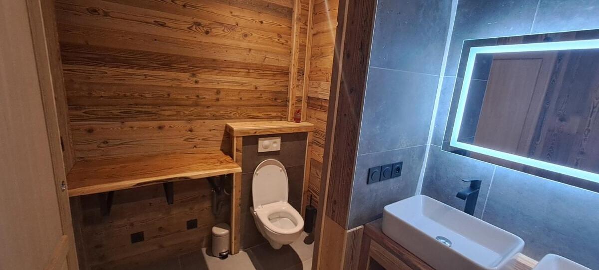 Maison A Moutiers 3 Vallees 4 Chambres 10 Pers Exterior photo